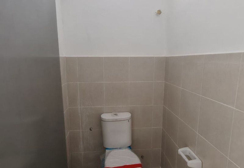 Summit Commercial Hub