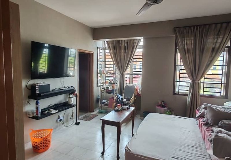 Taman Austin Perdana