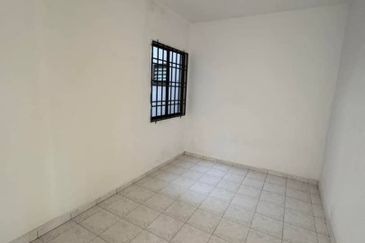 Flat Tasek 64, Bandar Baru Seri Alam