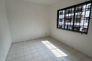 Flat Tasek 64, Bandar Baru Seri Alam