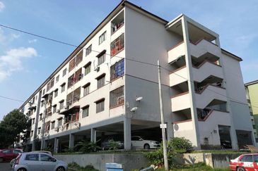 Flat Tasek 64, Bandar Baru Seri Alam