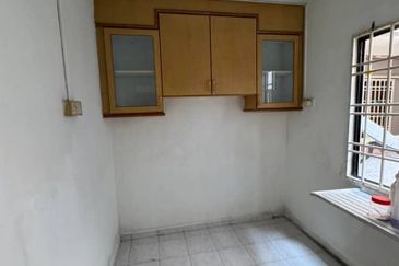 Flat Tasek 64, Bandar Baru Seri Alam