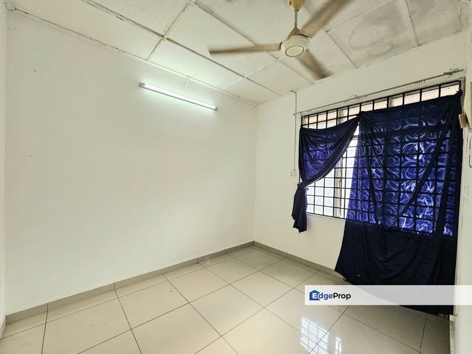 Taman Molek Ros Merah Johor Jaya Double Storey Terrace House Corner Lot ...