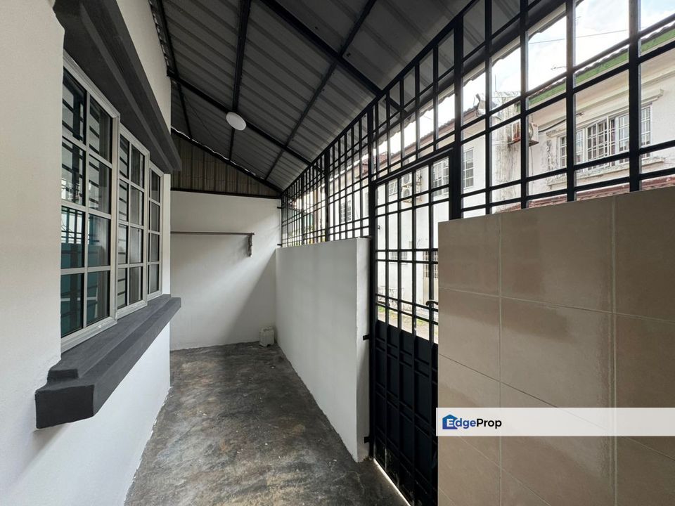 Bandar Putra IOI Kulai Jalan Nuri Double Storey Terrace House For Sale , Pahang, Kuantan