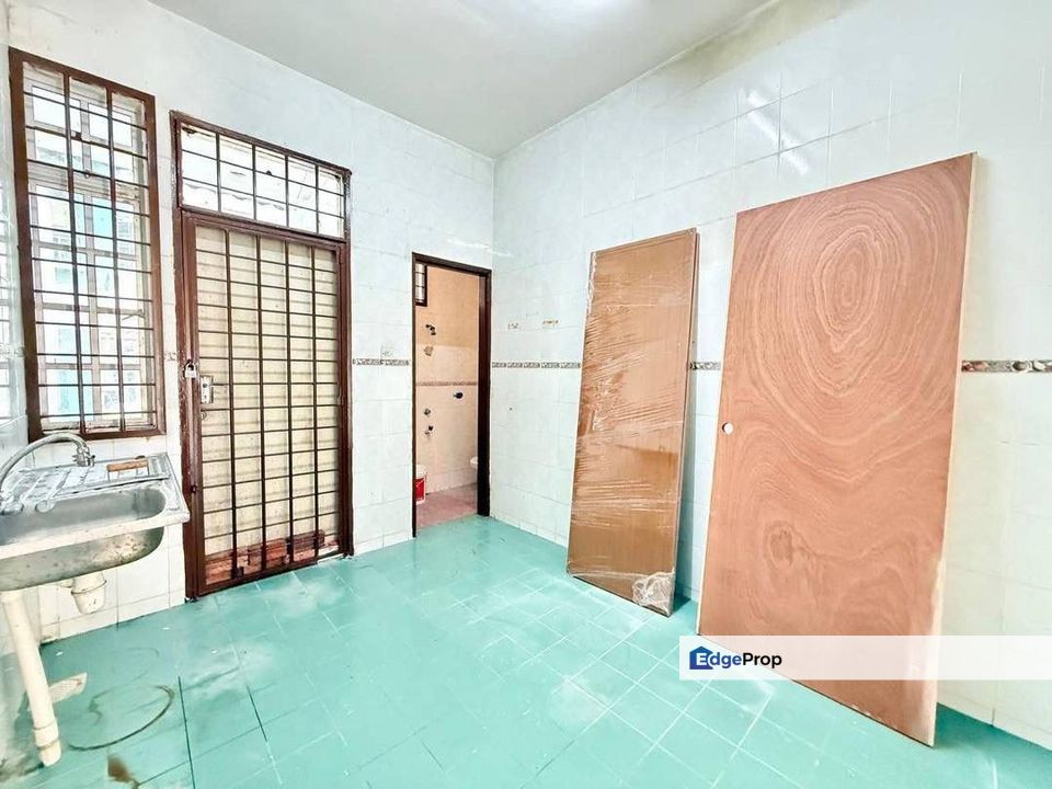 Taman Universiti Skudai Kangkar Pulai Jalan Kebudayaan Double Storey Terrace House For Sale , Johor, Skudai