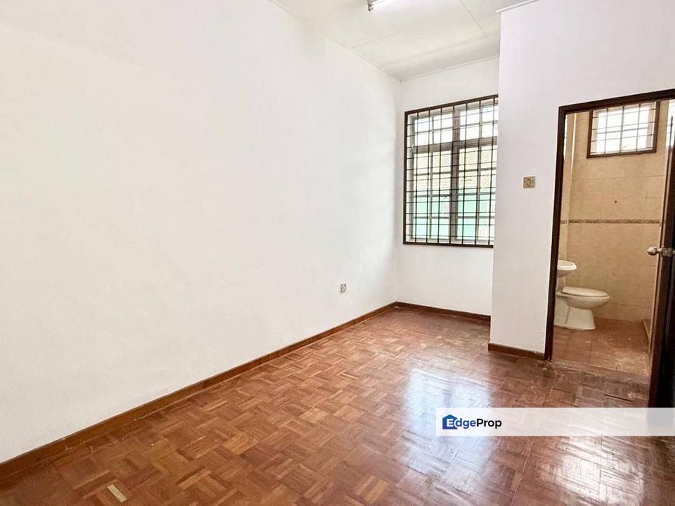 Taman Universiti Skudai Kangkar Pulai Jalan Kebudayaan Double Storey Terrace House For Sale , Johor, Skudai