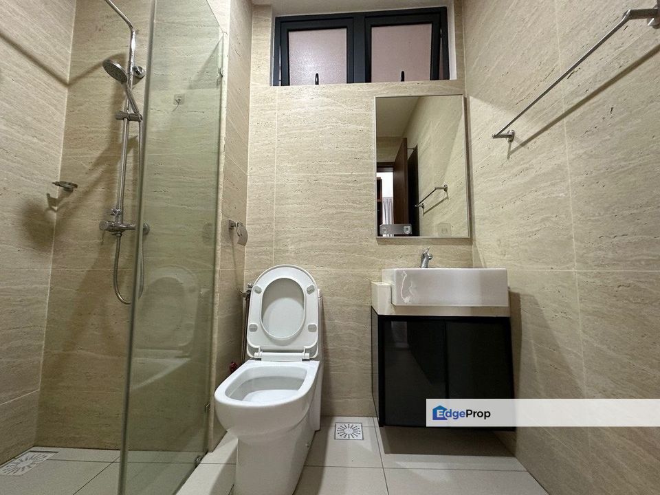 Crescent Bay Suites Bayu Puteri Permas Jaya Fully Furnished For Rent , Johor, Johor Bahru