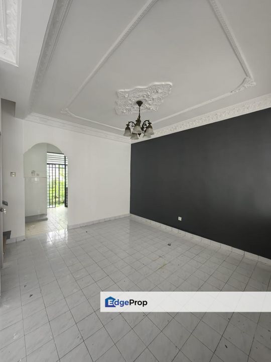 Taman Puteri Wangsa Jalan Badik Ulu Tiram Taman Gaya Pelangi Indah Desa Cemerlang Double Storey Terrace House For Sale , Johor, Ulu Tiram