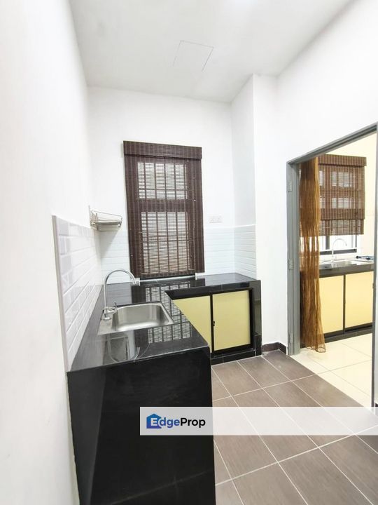 Opal Mutiara Mas Mutiara Rini Skudai Three Storey Cluster House For Sale , Johor, Skudai