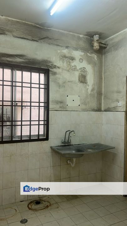 Taman Perling Flat Jalan Camar Sutera Bukit Indah Iskandar Puteri Low Floor For Sale , Johor, Skudai