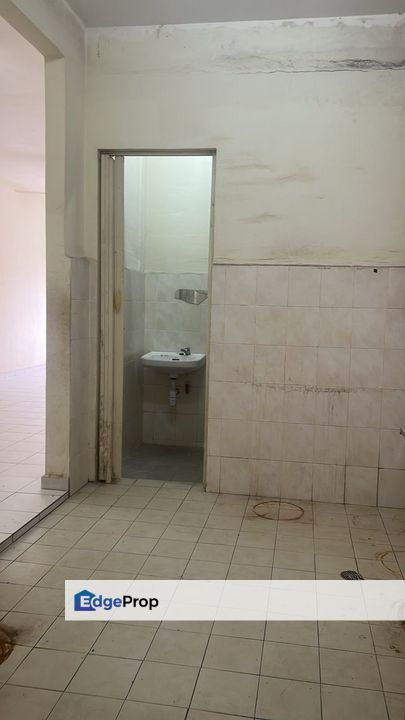 Taman Perling Flat Jalan Camar Sutera Bukit Indah Iskandar Puteri Low Floor For Sale , Johor, Skudai