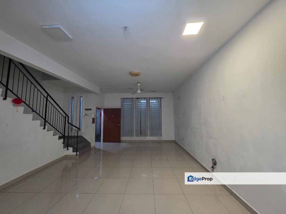 Taman Mutiara Utama Skudai Mutiara Rini Double Storey Terrace House For Rent , Johor, Skudai