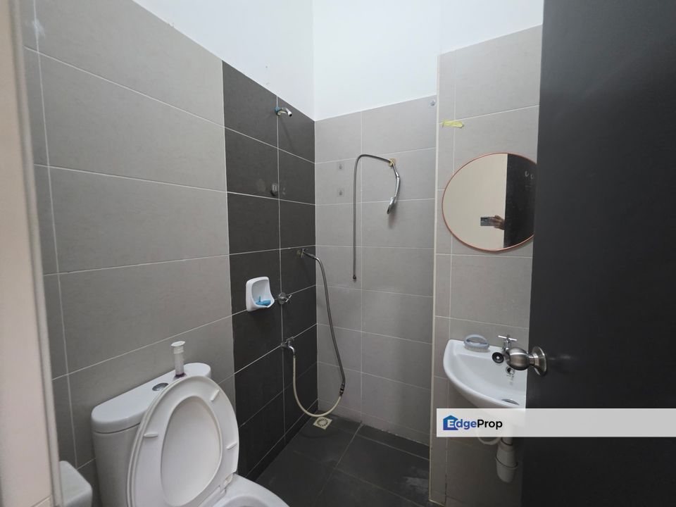 Taman Mutiara Utama Skudai Mutiara Rini Double Storey Terrace House For Rent , Johor, Skudai