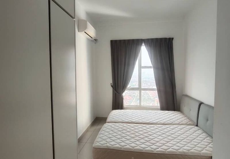 The Pinnacles (Pinnacle Tower)