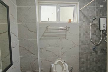 The Pinnacles (Pinnacle Tower)