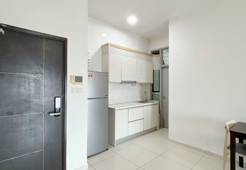 D'Summit Residences @ Kempas Utama