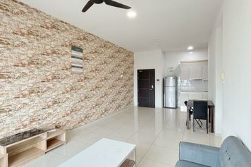 D'Summit Residences @ Kempas Utama