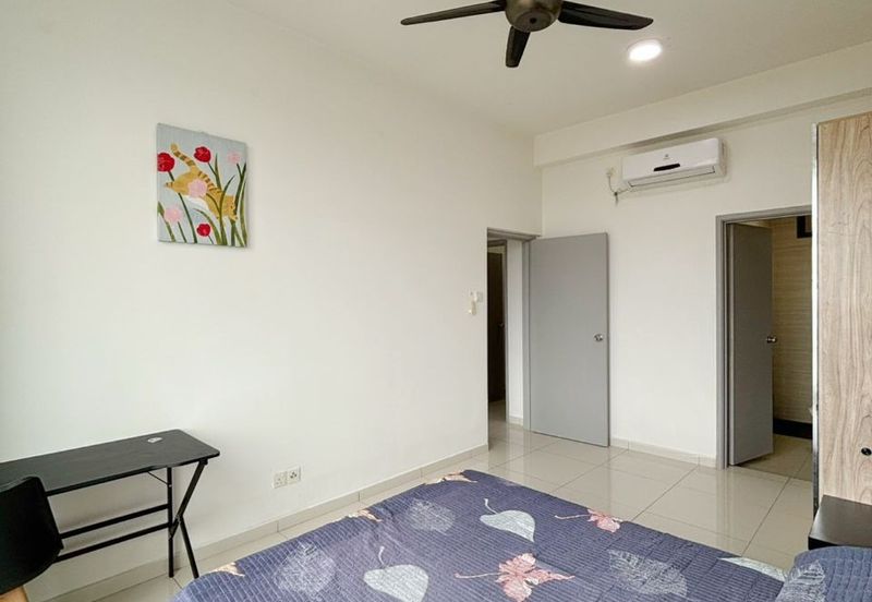 D'Summit Residences @ Kempas Utama