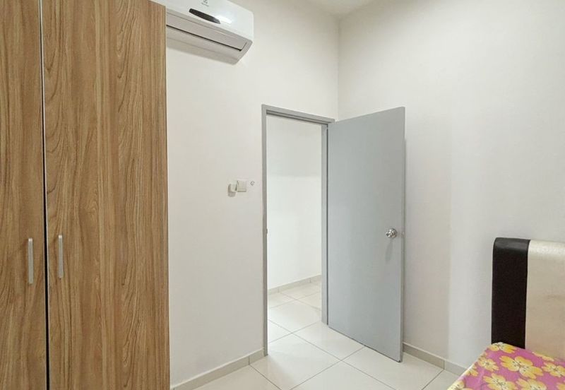 D'Summit Residences @ Kempas Utama