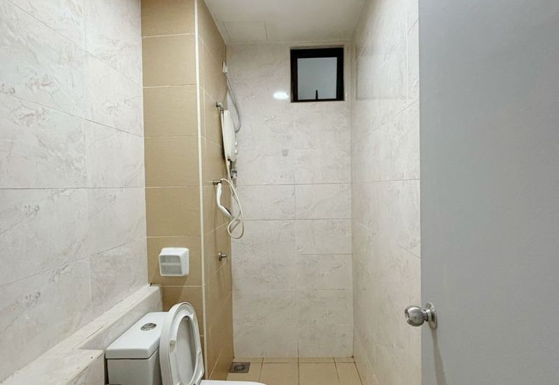 D'Summit Residences @ Kempas Utama