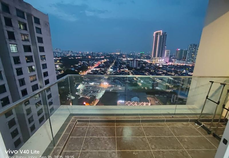 The Pinnacles (Pinnacle Tower)