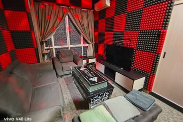 The Pinnacles (Pinnacle Tower)