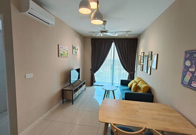 The M @ Medini Macrolink