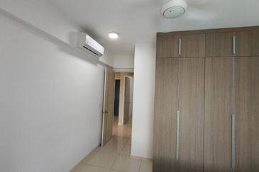 The M @ Medini Macrolink