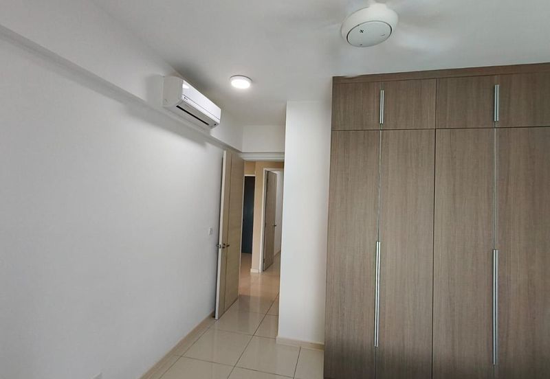 The M @ Medini Macrolink