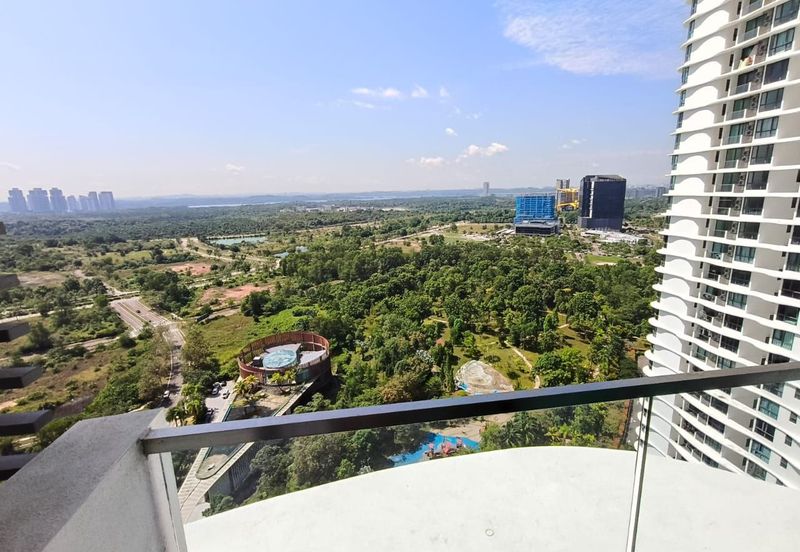 The M @ Medini Macrolink