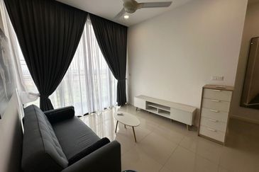 D\'Pristine @ Medini