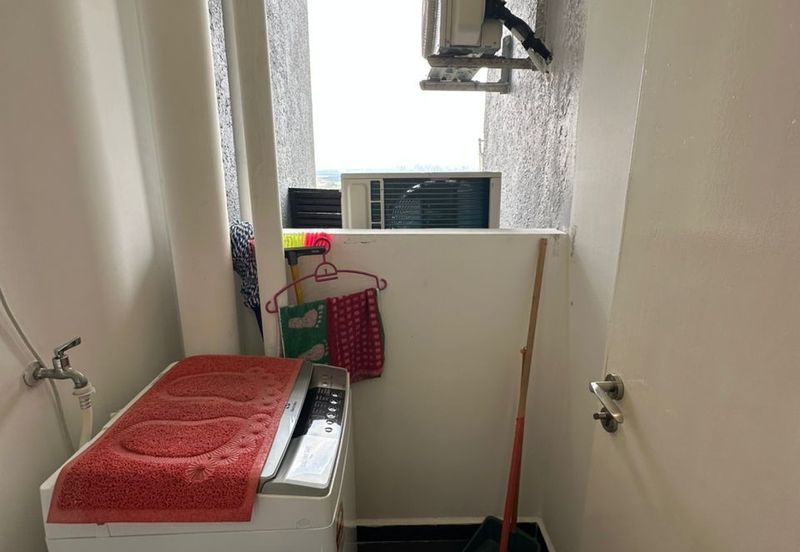 D\'Pristine @ Medini