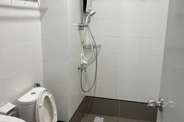 Seasons Luxury Apartments @ Amara Larkin