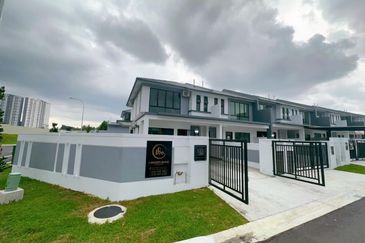 Desa Palma, Nasa City