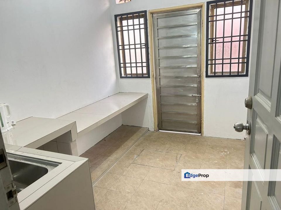 Taman Impian Emas Bukit Impian Kempas Taman Anggerik Johor Bahru 1.5 Storey Terrace House For Rent , Johor, Skudai