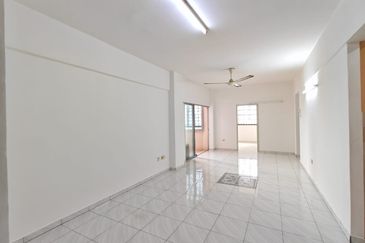 Sri Impian Apartment, Larkin Perdana