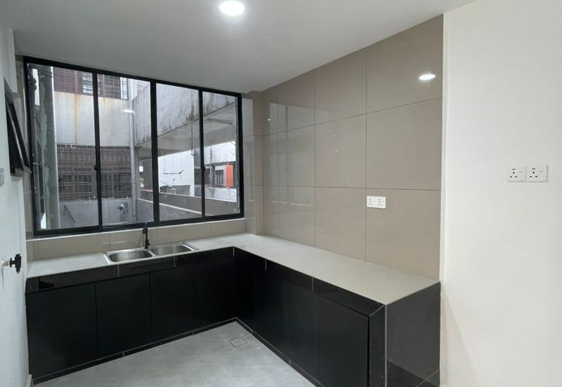 Taman Pulai Utama Flat