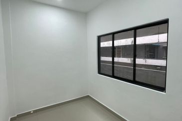 Taman Pulai Utama Flat