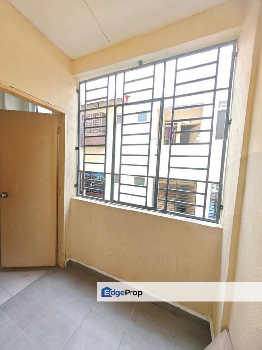 Taman Mount Austin Austin Perdana Johor Bahru Low Cost Flat For Sale , Johor, Johor Bahru