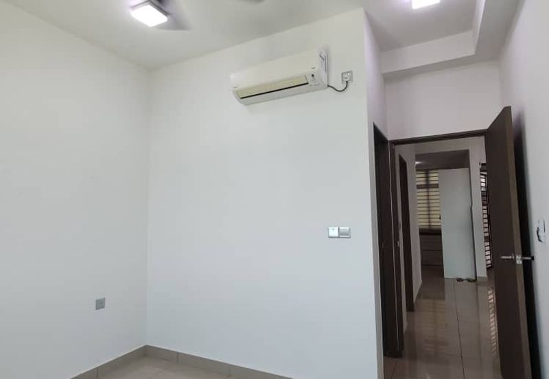 SKS Habitat Apartment, Larkin