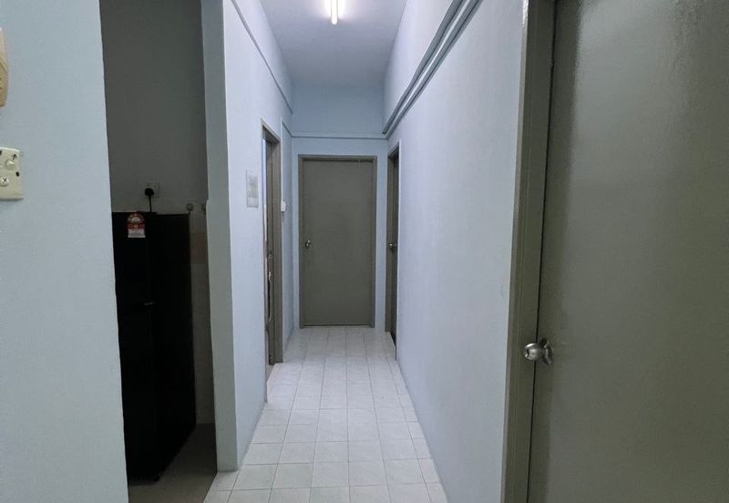 Sri Impian Apartment, Larkin Perdana
