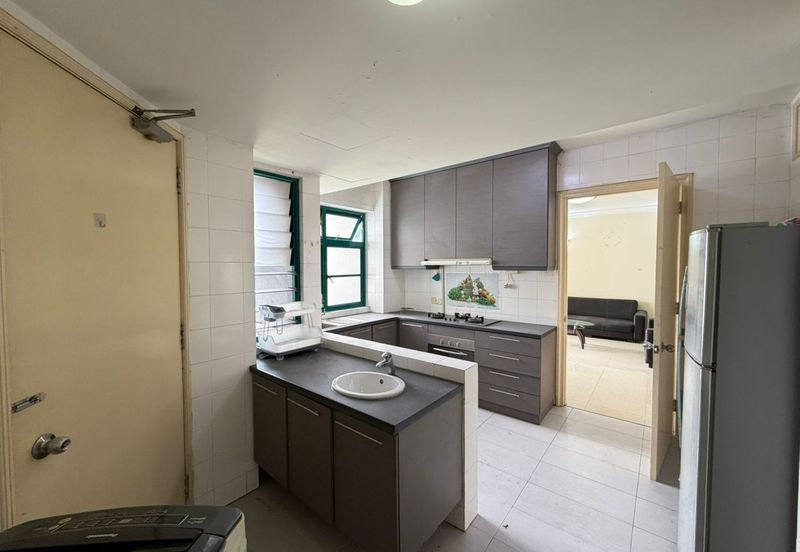 The Straits View, Bandar Baru Permas Jaya