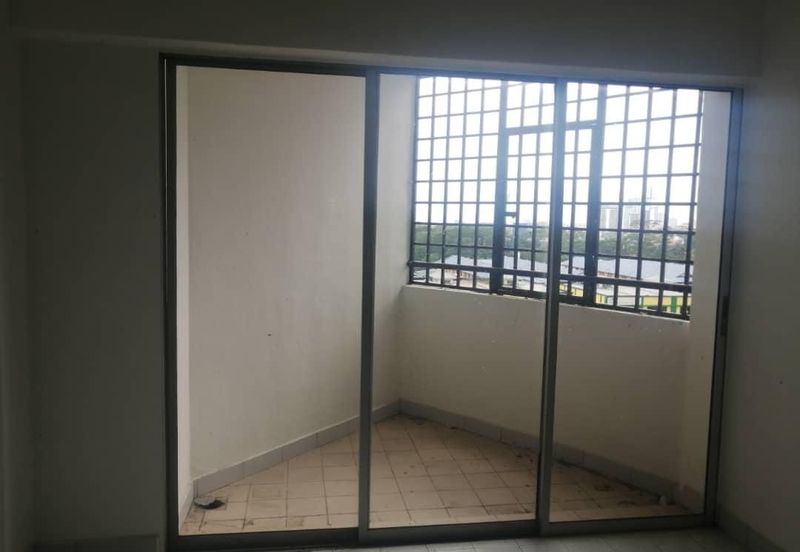 Sri Impian Apartment, Larkin Perdana