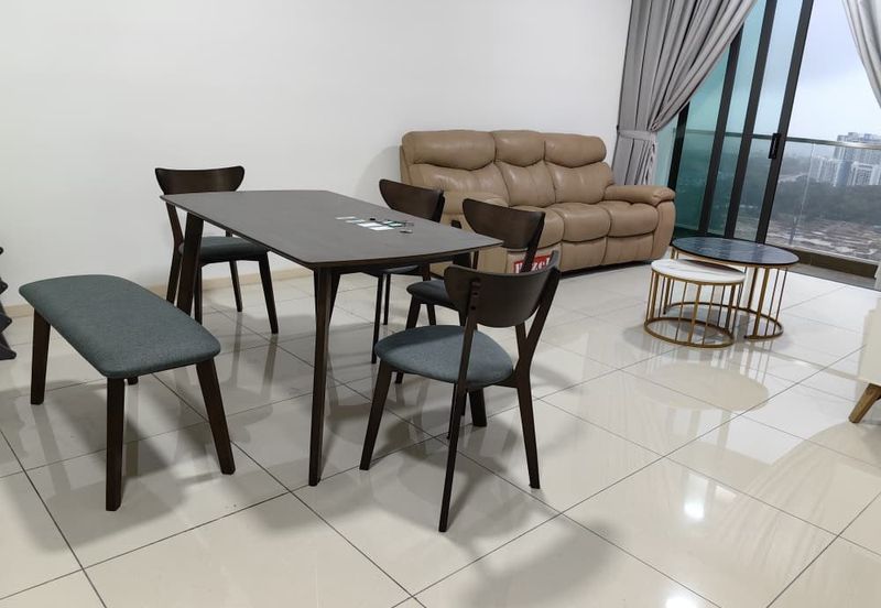 The M @ Medini Macrolink