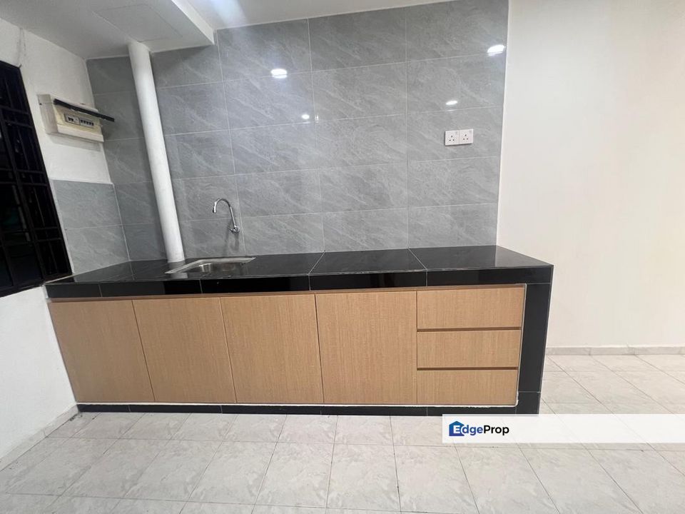 Flat Tasek 64 Bandar Seri Alam Masai Pasir Gudang Permas Jaya For Sale, Johor, Masai