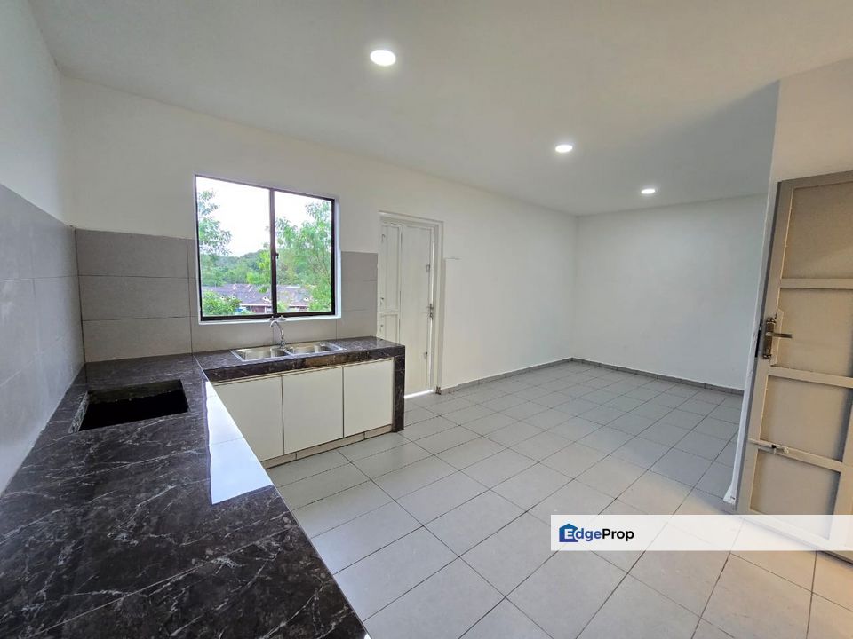 Taman Sri Putri Skudai Jalan Gangsa Tun Aminah Taman Universiti Skudai Baru Double Storey Terrace House For Sale , Johor, Skudai