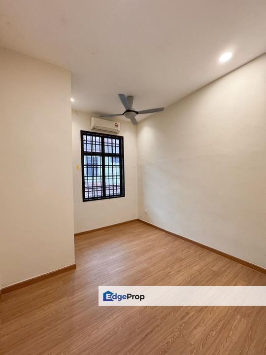 Taman Dato Chellam Puteri Wangsa Ulu Tiram Taman Gaya Palma Nibong Double Storey Terrace House For Sale , Johor, Ulu Tiram
