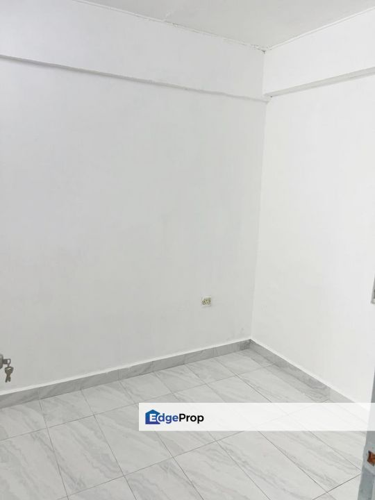 Flat Temenggong Kulai Low Cost Flat For Sale , Johor, Kulai