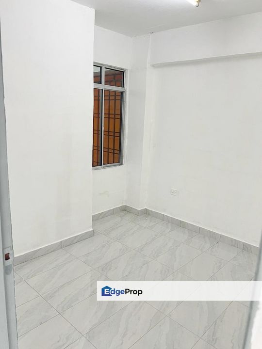 Flat Temenggong Kulai Low Cost Flat For Sale , Johor, Kulai