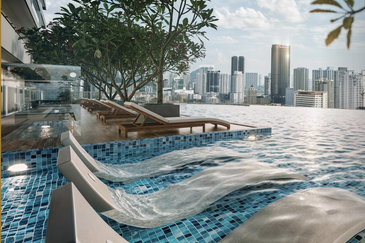 Lumina Residence Georgetown condominium for sale